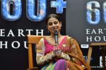 Vidya Balan at WWF World Earth Hour event in ITC Grand Maratha, Mumbai on 22nd March 2011 (38).JPG